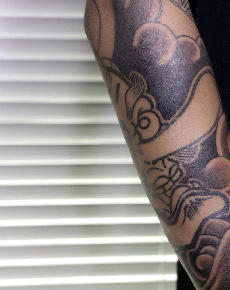 局部纹身图片_手臂老传统纹身图案