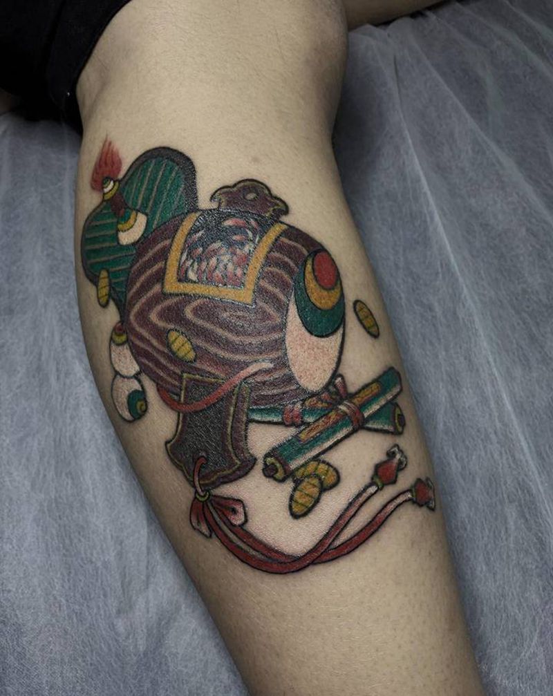 福锤纹身图片_腿部老传统纹身图案