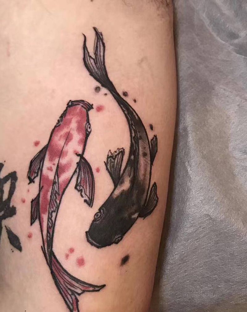 双鱼纹身图片_手臂纹身图案