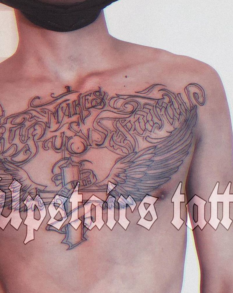 翅膀花体纹身图片_胸部纹身图案