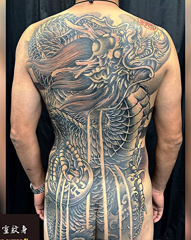 《黃室紋身》原皇室精雕紋身纹身图片_背部纹身图案