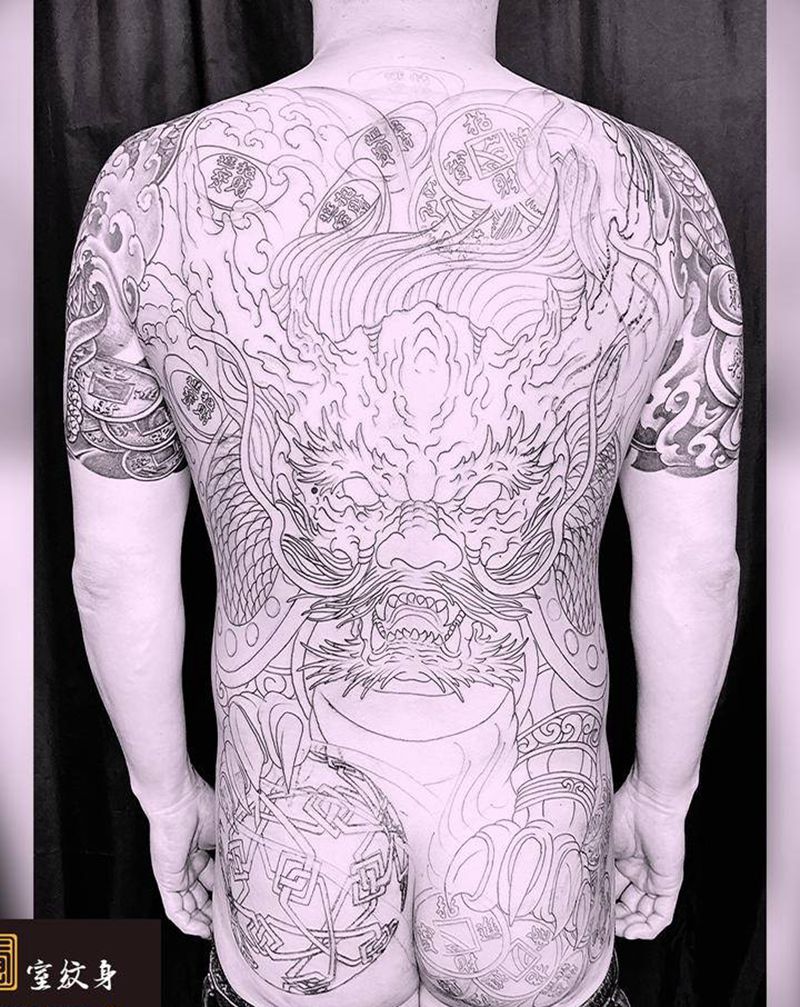 《黃室紋身》原皇室精雕紋身纹身图片_背部纹身图案