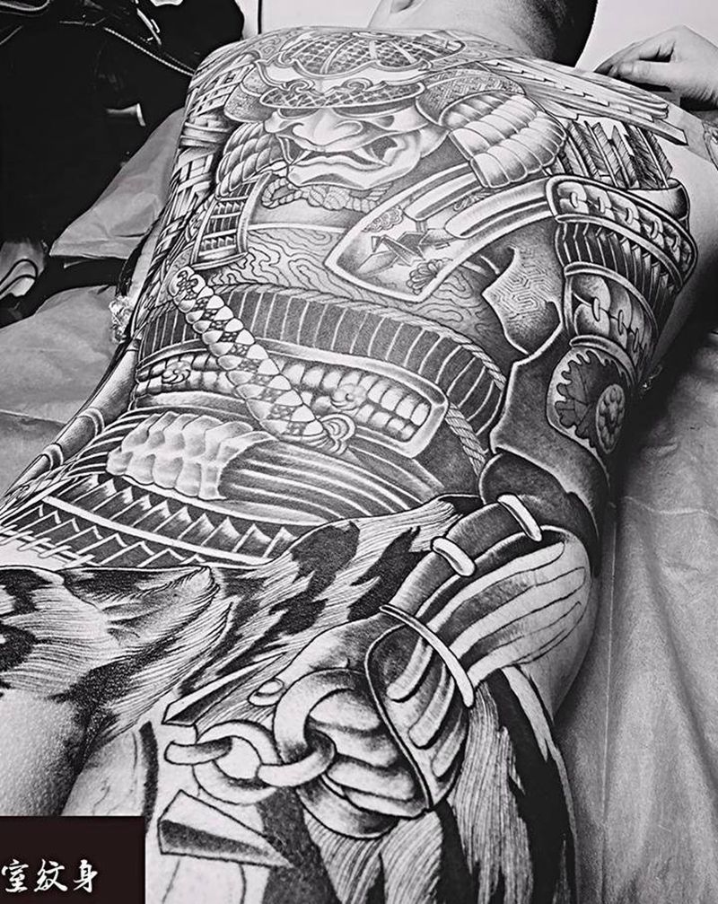 《黃室紋身》原皇室精雕紋身纹身图片_背部纹身图案