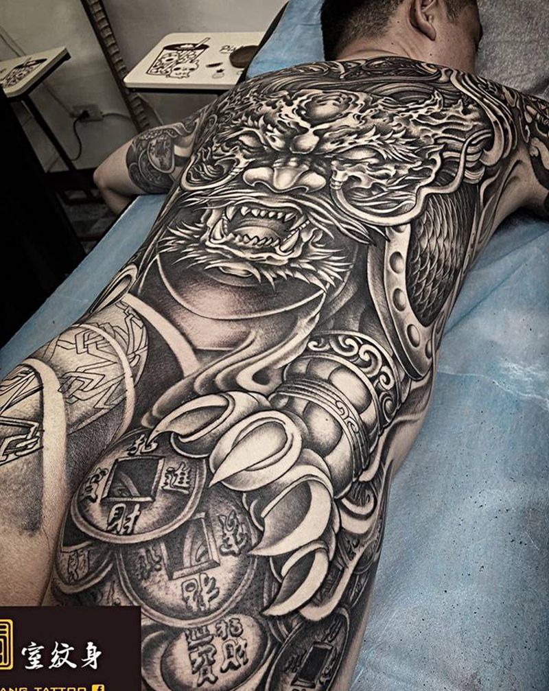 《黃室紋身》原皇室精雕紋身纹身图片_背部纹身图案
