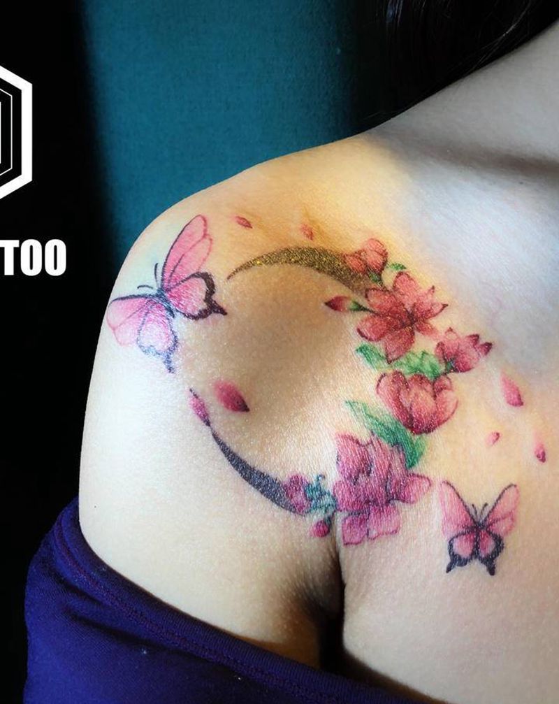 肩花纹身图片_肩部水彩蝴蝶花纹身图案