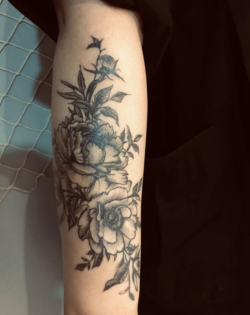 “素花”纹身图片_手臂纹身图案