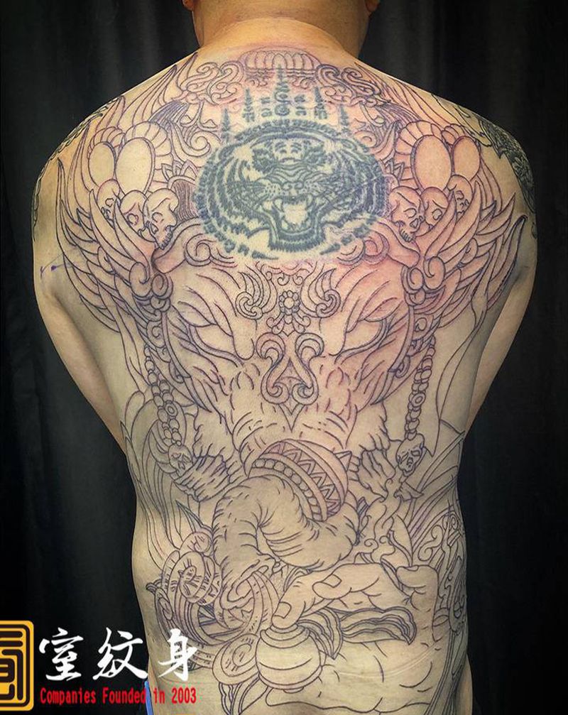 《黃室紋身》原皇室精雕紋身纹身图片_背部纹身图案