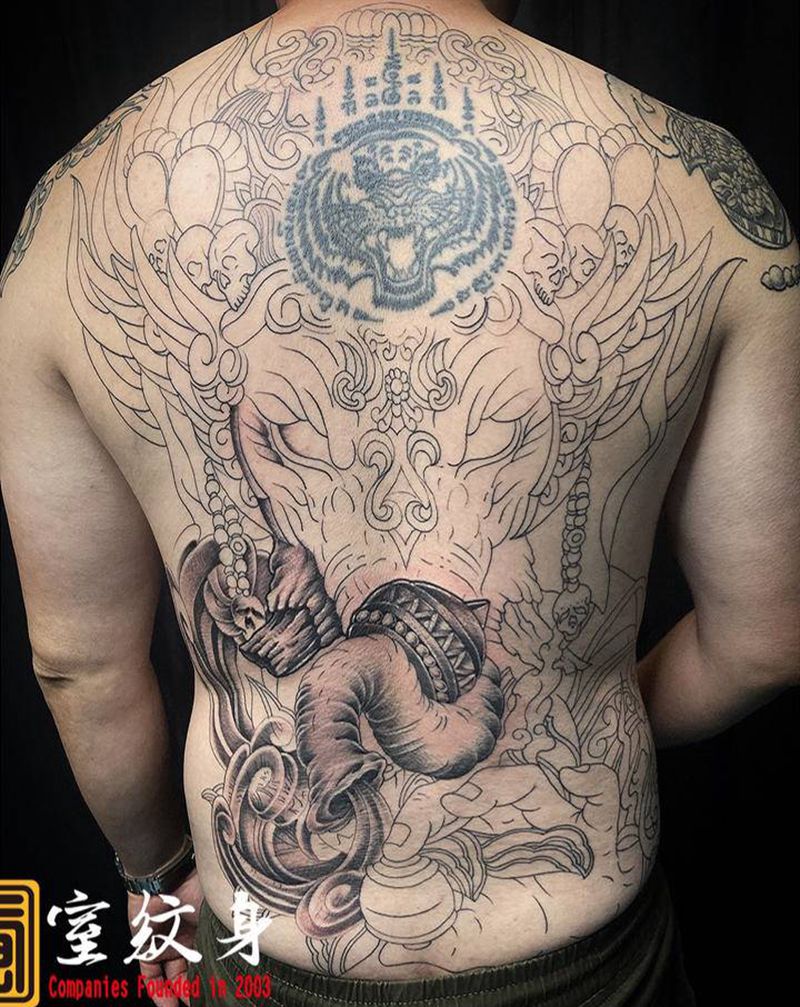 《黃室紋身》原皇室精雕紋身纹身图片_背部纹身图案