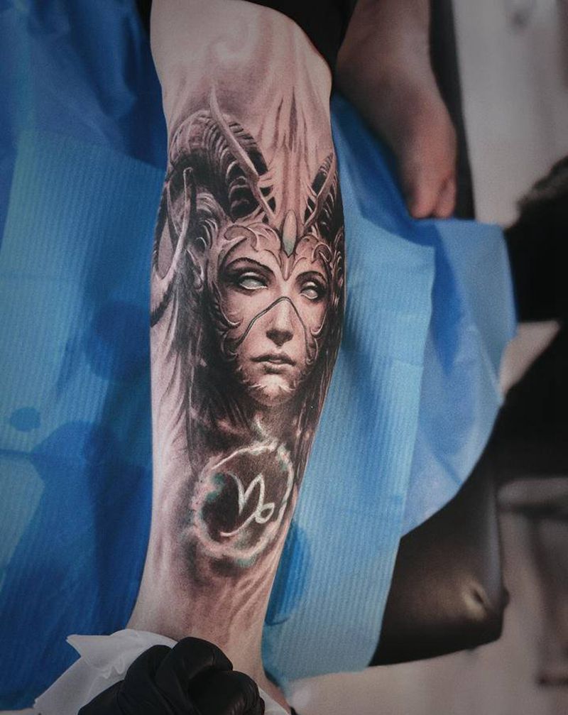 摩羯座纹身图片_腿部欧美写实纹身图案