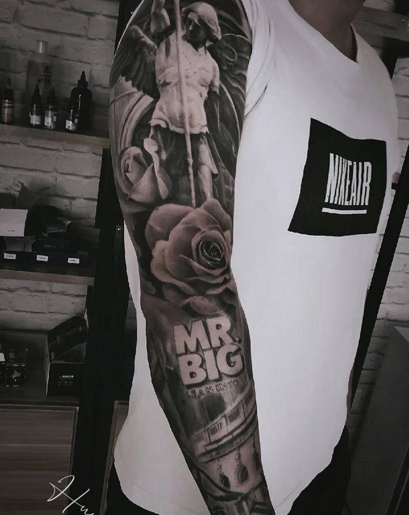 米迦勒雕像 花臂纹身图片_手臂欧美写实纹身图案